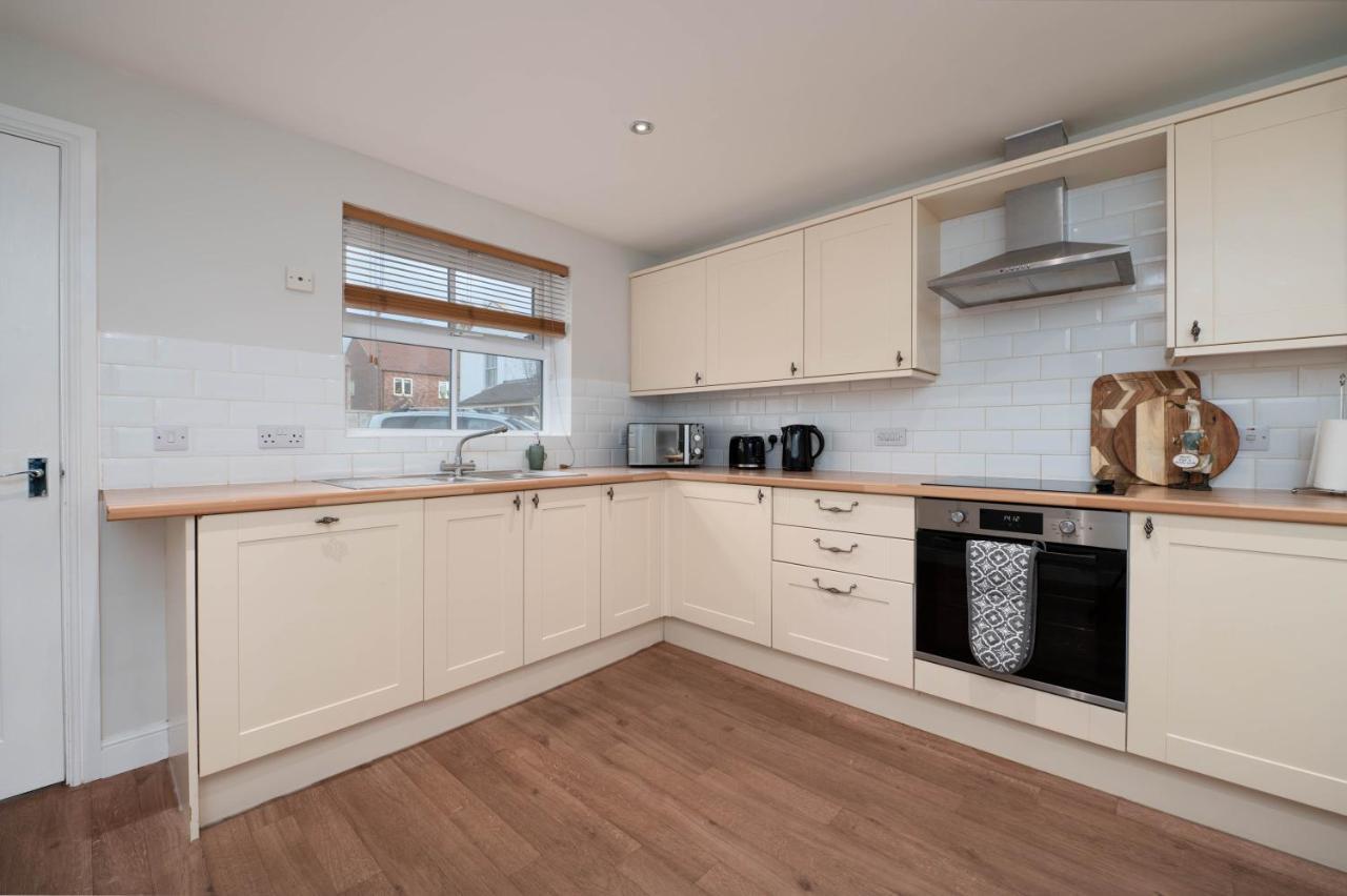 Stunning 3 Bed With Parking & Garden Vila Market Rasen Exterior foto